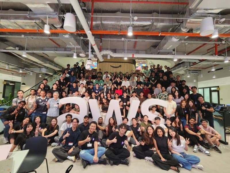 A large group of student builders from five universities at AWS Singapore